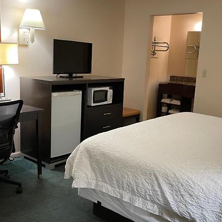 Slumber Inn Harrisonville Buitenkant foto