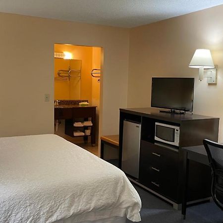 Slumber Inn Harrisonville Buitenkant foto